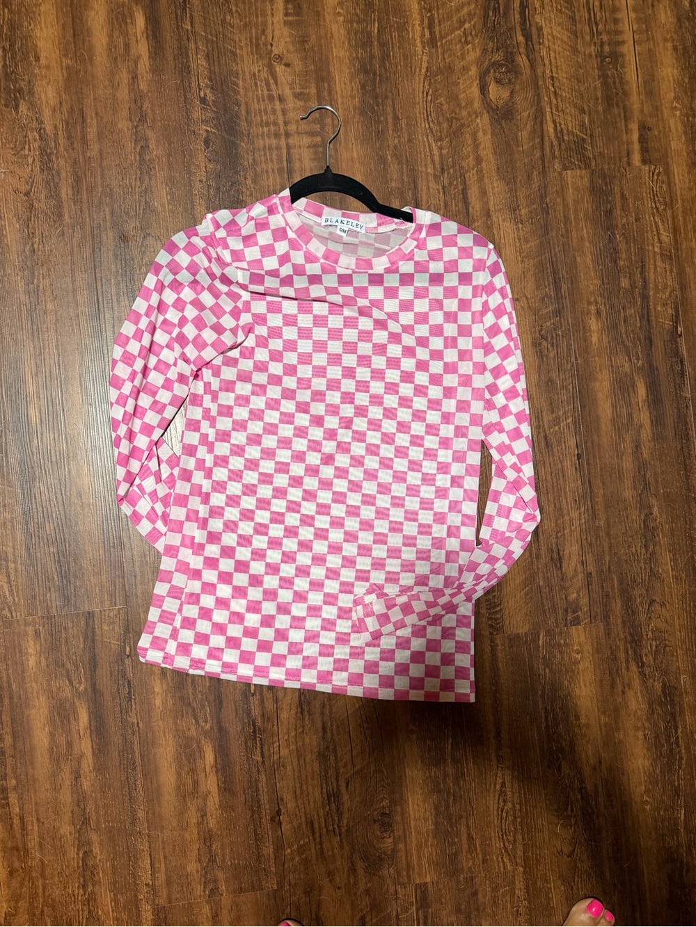 Pink & White Checkerboard Long-Sleeve mesh Top